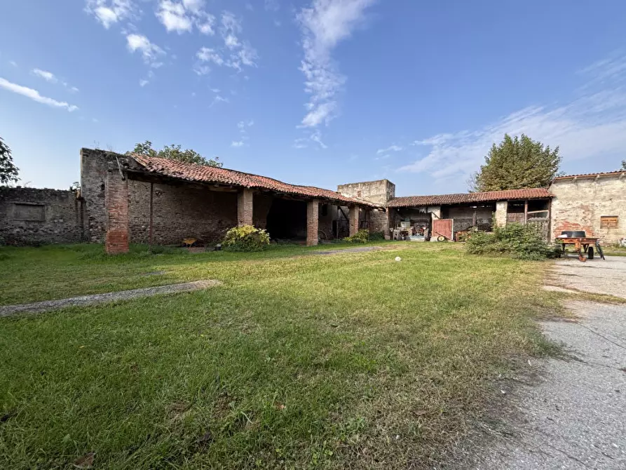 Immagine 26 di Rustico / casale in vendita  a Brescia