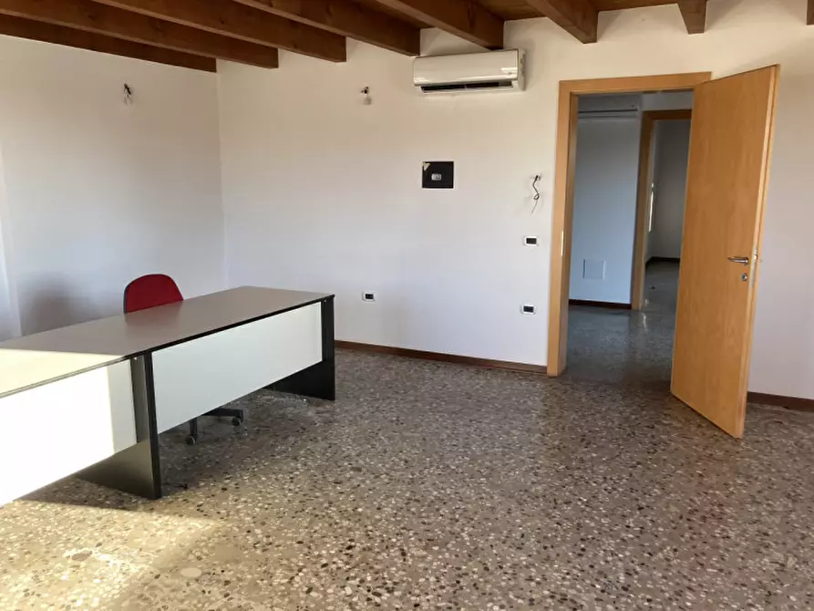 Immagine 7 di Capannone industriale in vendita  in VIA PIOVEGA a Piove Di Sacco