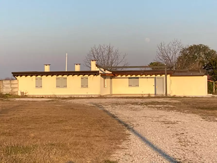 Immagine 14 di Capannone industriale in vendita  in VIA PIOVEGA a Piove Di Sacco