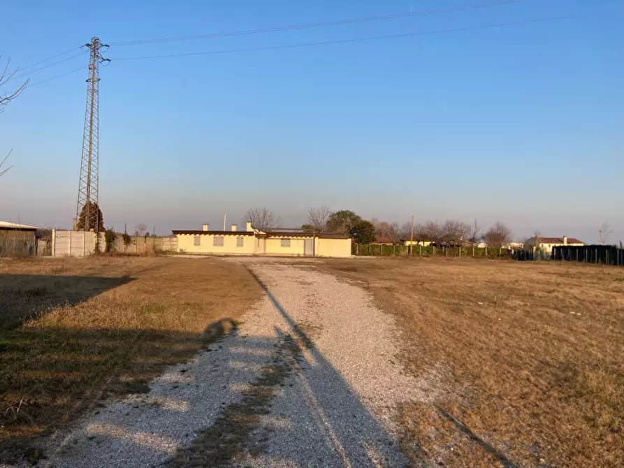 Immagine 15 di Capannone industriale in vendita  in VIA PIOVEGA a Piove Di Sacco