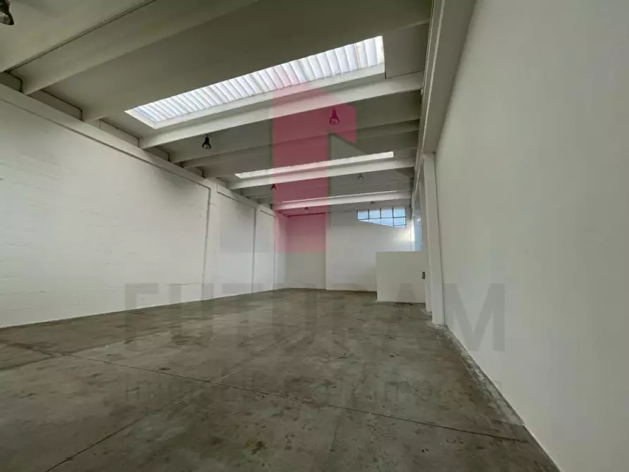 Immagine 3 di Capannone industriale in affitto  in via battisti a Marano Vicentino