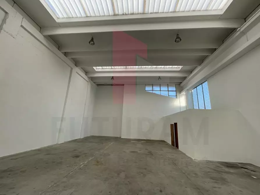 Immagine 4 di Capannone industriale in affitto  in via battisti a Marano Vicentino