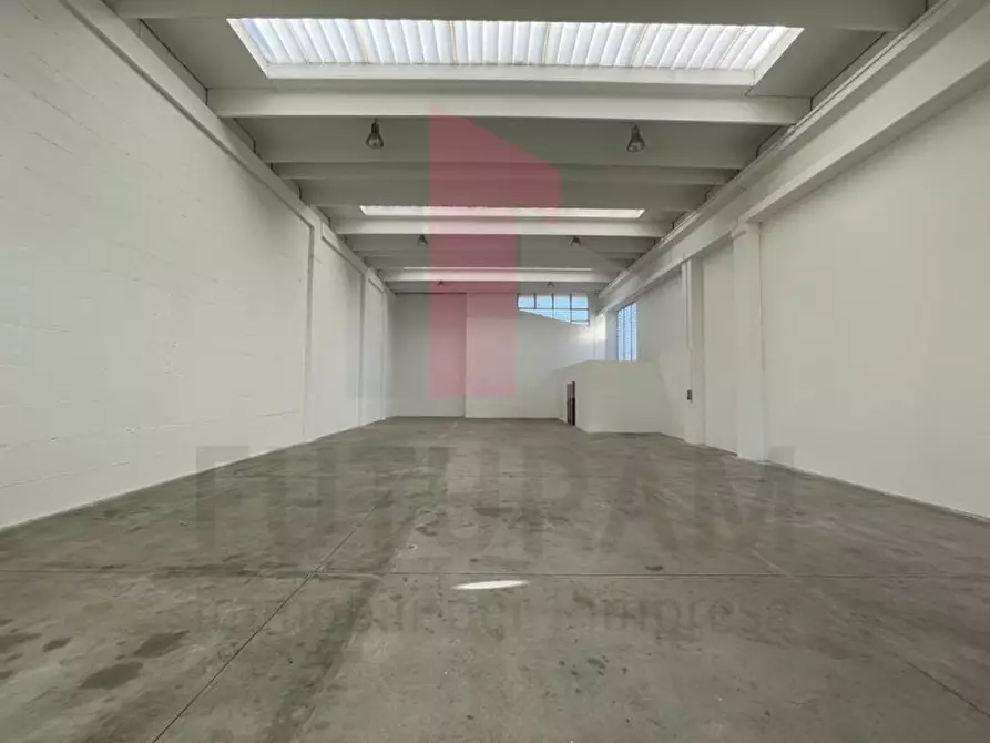 Immagine 5 di Capannone industriale in affitto  in via battisti a Marano Vicentino