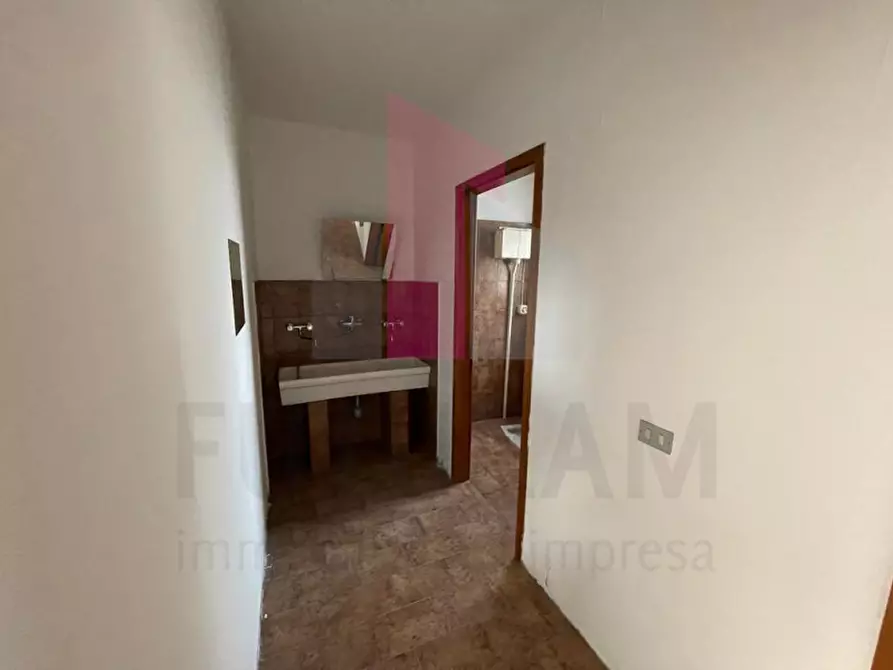 Immagine 6 di Capannone industriale in affitto  in via battisti a Marano Vicentino