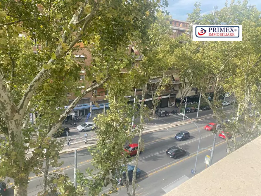 Immagine 1 di Appartamento in vendita  in VIA NOMENTANA a Roma