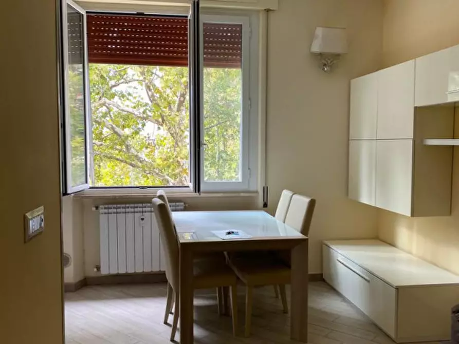 Immagine 11 di Appartamento in vendita  in VIA NOMENTANA a Roma