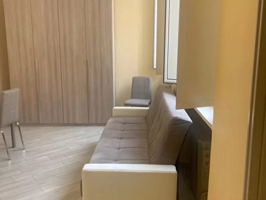 Immagine 19 di Appartamento in vendita  in VIA NOMENTANA a Roma