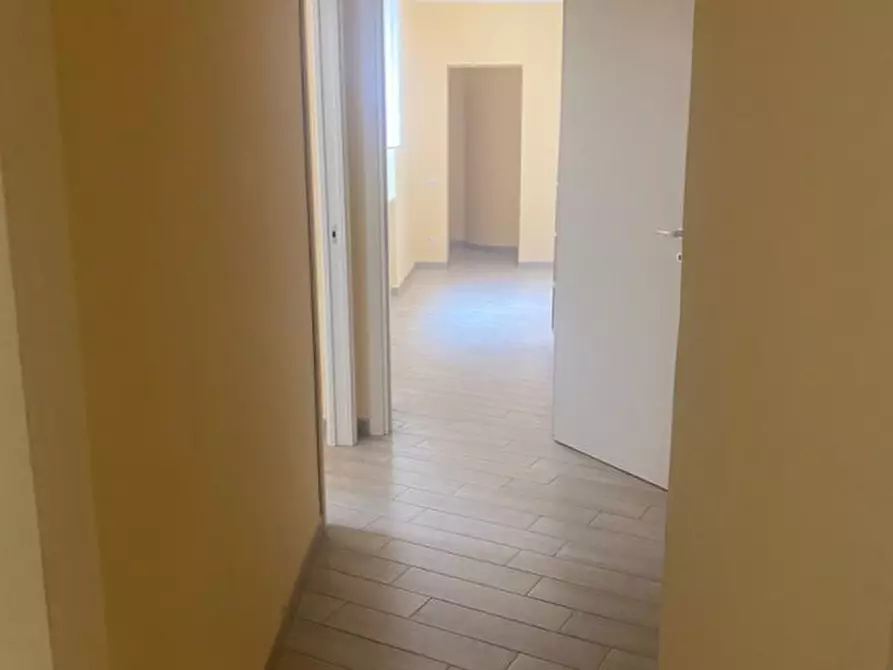 Immagine 23 di Appartamento in vendita  in VIA NOMENTANA a Roma