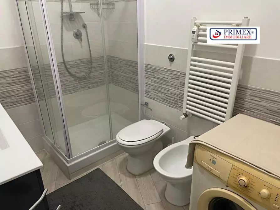 Immagine 33 di Appartamento in vendita  in VIA NOMENTANA a Roma