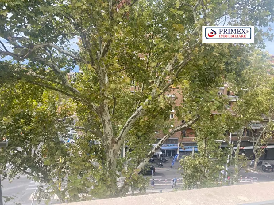 Immagine 40 di Appartamento in vendita  in VIA NOMENTANA a Roma