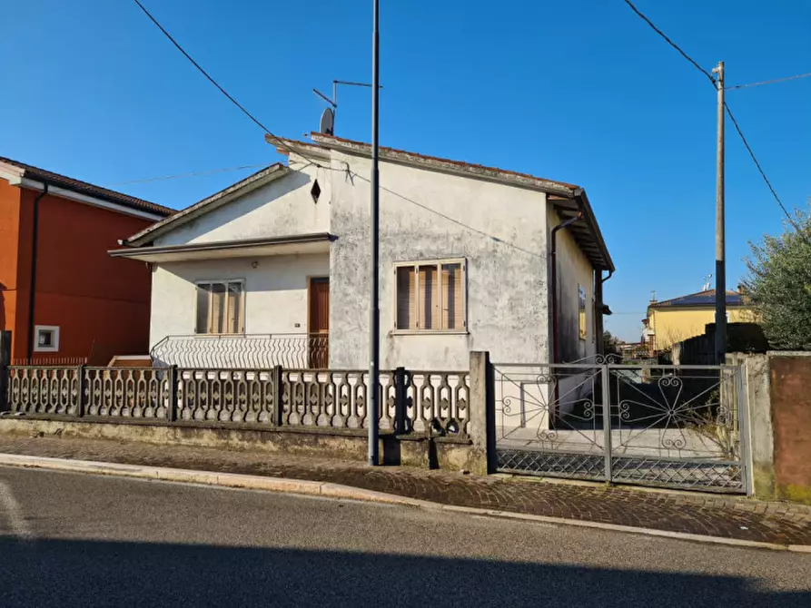 Immagine 1 di Casa indipendente in vendita  in via giovanni dalla paola a Veronella