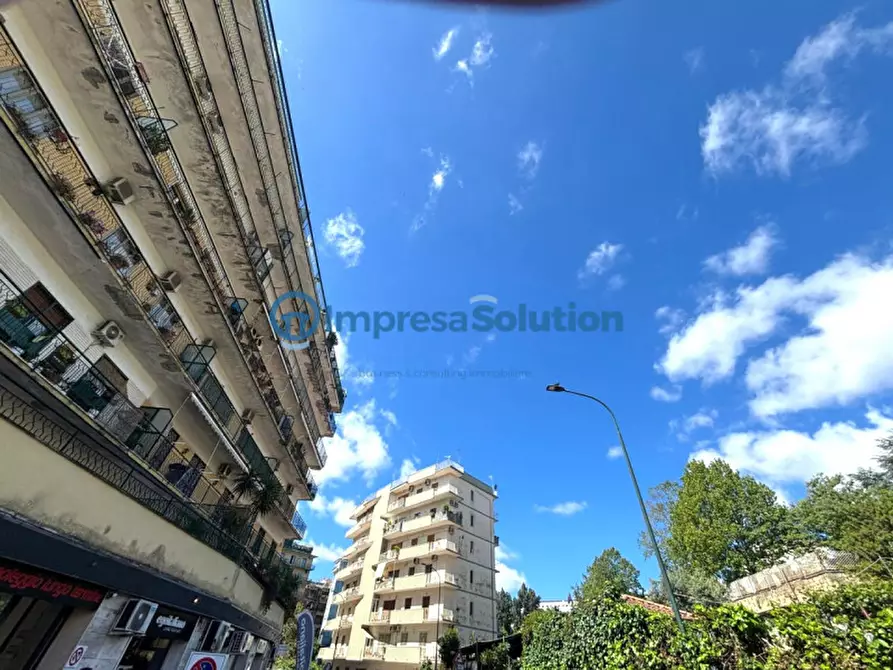 Immagine 4 di Negozio in affitto  in Via Gabriele Jannelli a Napoli
