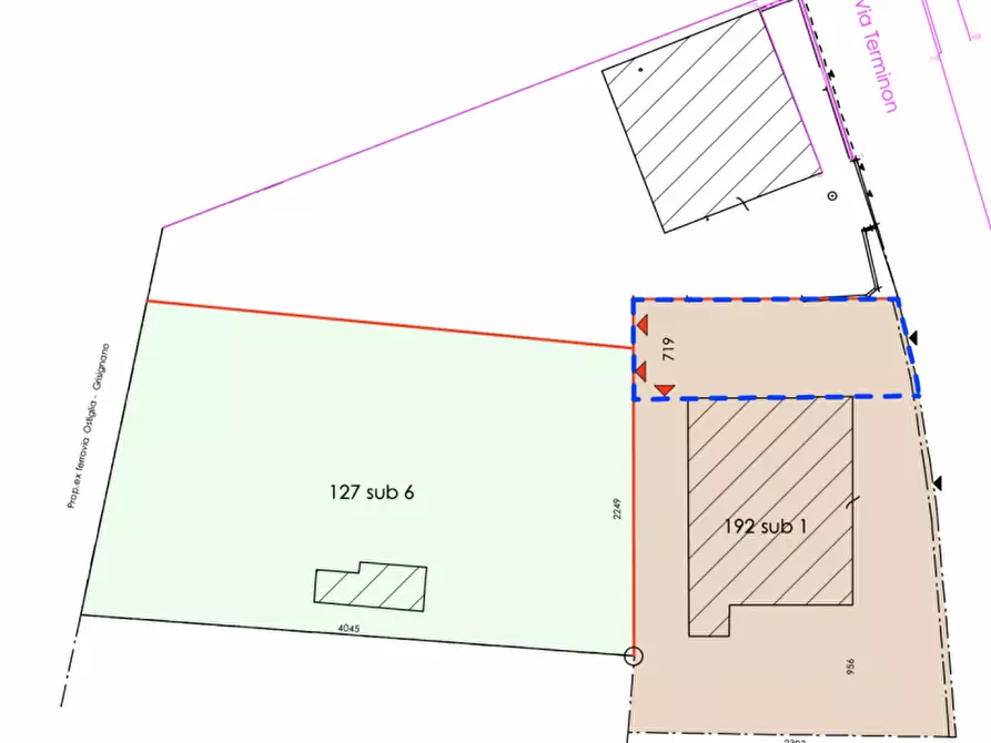 Immagine 2 di Terreno in vendita  in Via Piazza Villaganzerla a Castegnero