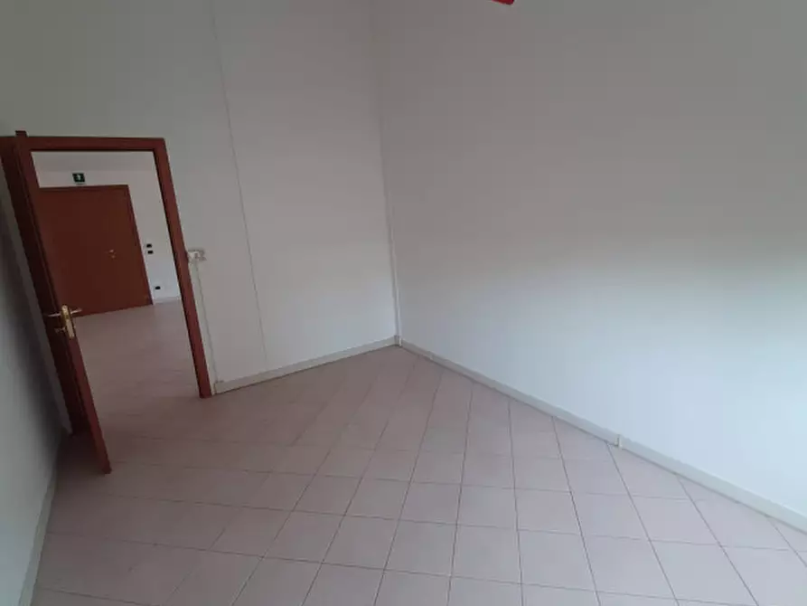 Immagine 5 di Ufficio in affitto  in VIA NAZIONALE a Mira