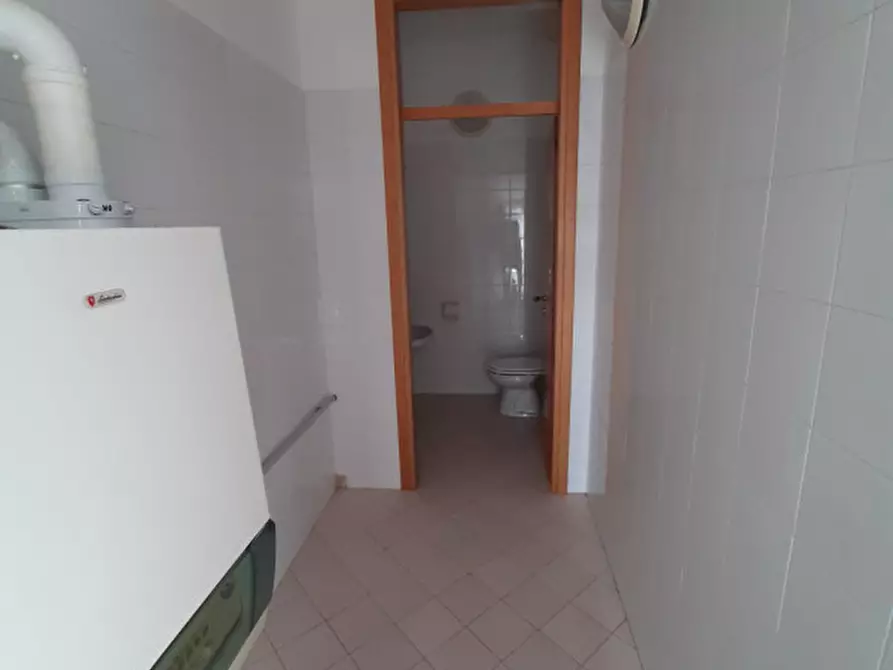 Immagine 8 di Ufficio in affitto  in VIA NAZIONALE a Mira