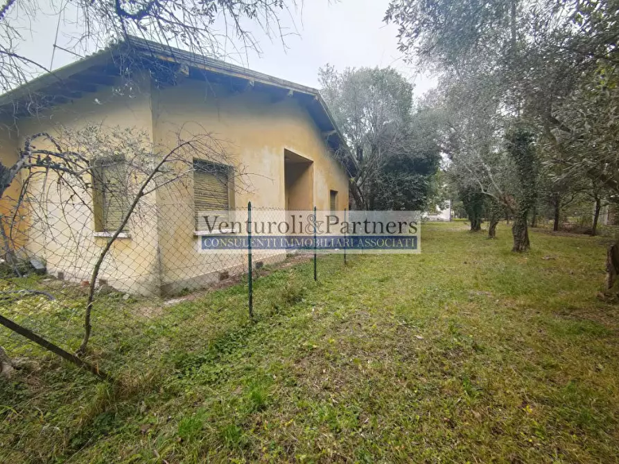 Immagine 5 di Palazzo in vendita  in via roma a Toscolano-Maderno