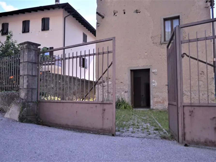 Immagine 11 di Rustico / casale in vendita  in via becca a Cavedine