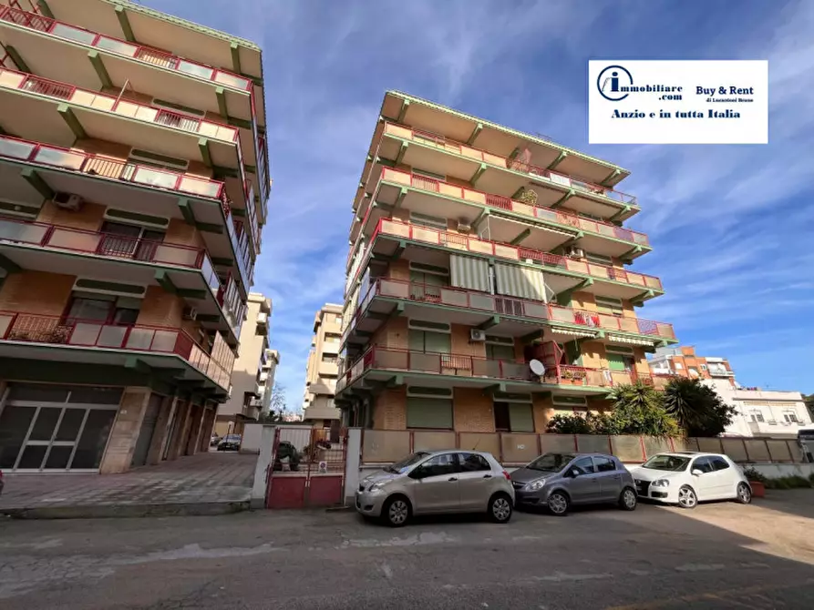 Immagine 14 di Attico in vendita  in Via Venezia a Nettuno