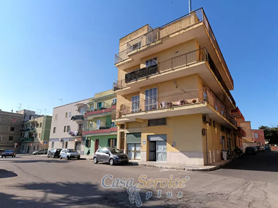 Immagine 5 di Negozio in vendita  in Via Firenze a Gallipoli