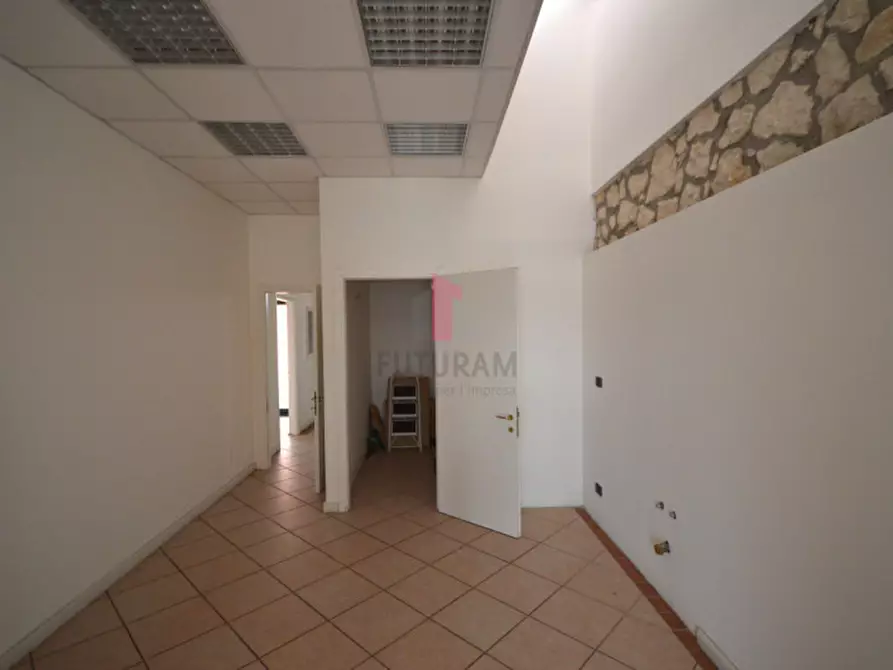 Immagine 5 di Negozio in affitto  in VIA PUCCINI 10 a Brendola