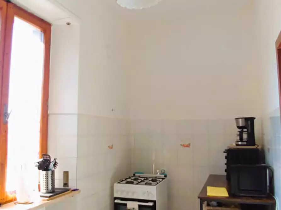 Immagine 5 di Appartamento in vendita  in Via Gramsci a Passignano Sul Trasimeno