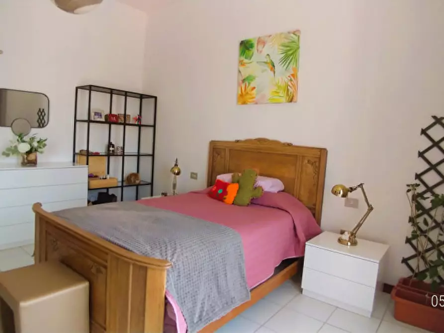 Immagine 11 di Appartamento in vendita  in Via Gramsci a Passignano Sul Trasimeno