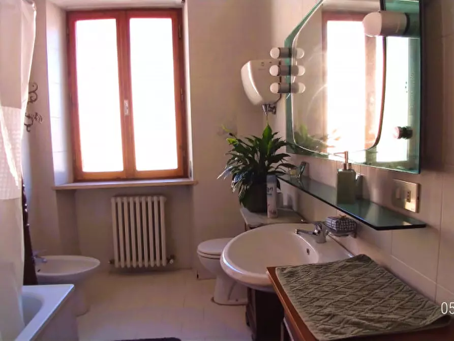 Immagine 18 di Appartamento in vendita  in Via Gramsci a Passignano Sul Trasimeno