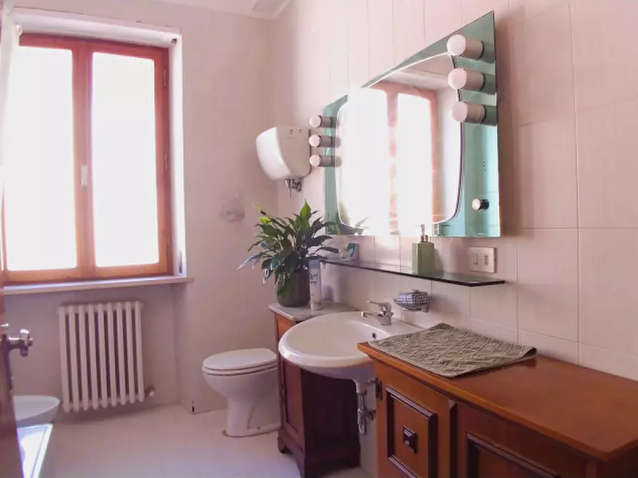 Immagine 19 di Appartamento in vendita  in Via Gramsci a Passignano Sul Trasimeno