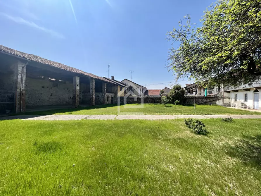 Immagine 19 di Terreno in vendita  in Via Mazzè a Chivasso