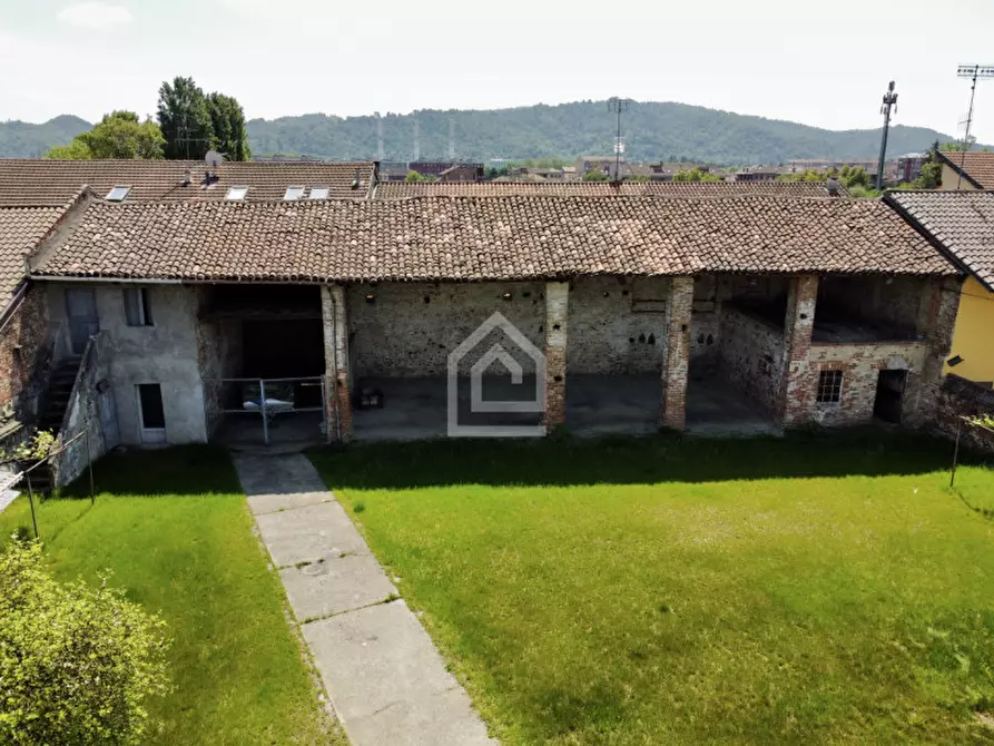 Immagine 27 di Terreno in vendita  in Via Mazzè a Chivasso