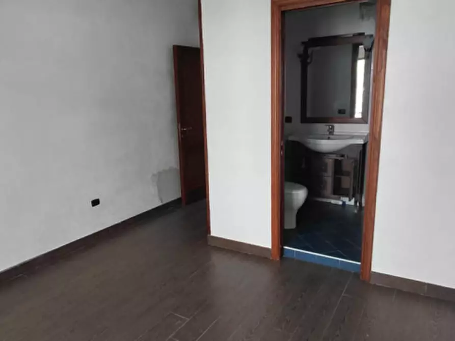 Immagine 30 di Appartamento in affitto  in Via Consalvo 105 a Napoli