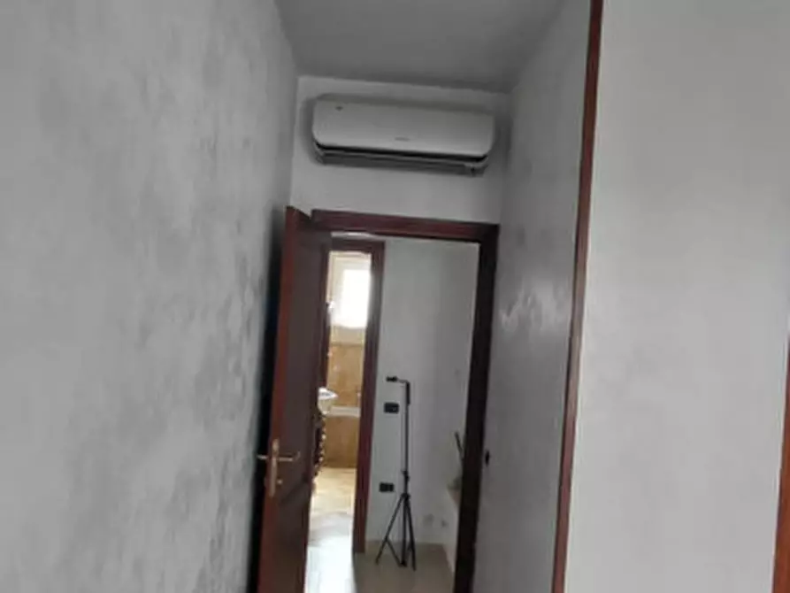 Immagine 34 di Appartamento in affitto  in Via Consalvo 105 a Napoli