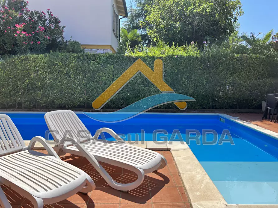 Immagine 5 di Appartamento in vendita  in Via Alfieri a Peschiera Del Garda