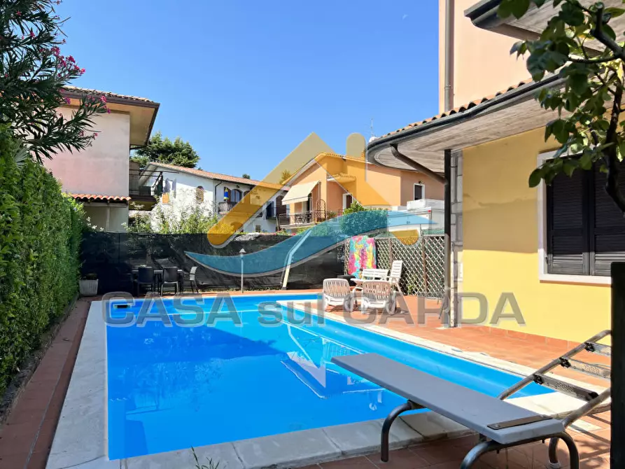 Immagine 6 di Appartamento in vendita  in Via Alfieri a Peschiera Del Garda