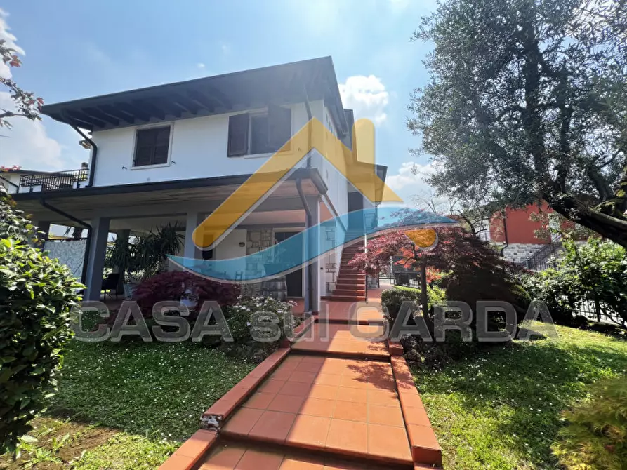 Immagine 9 di Appartamento in vendita  in Via Alfieri a Peschiera Del Garda