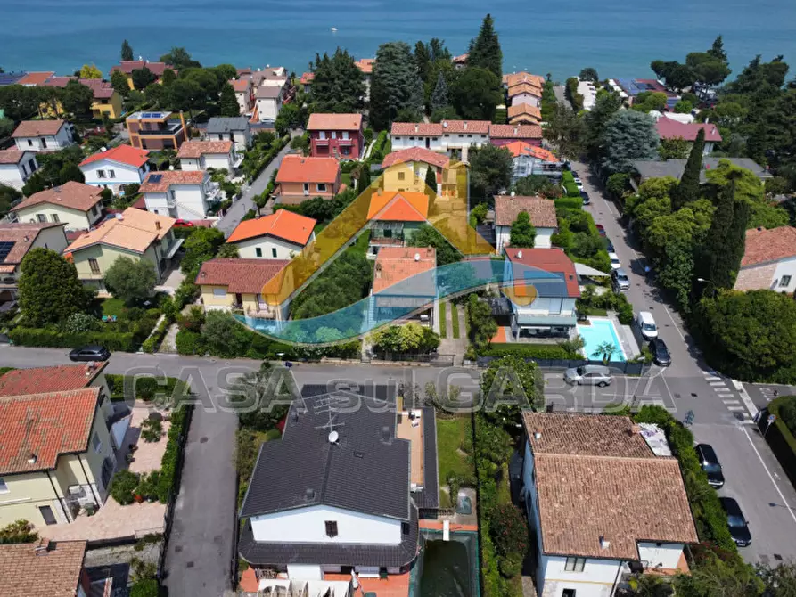 Immagine 13 di Appartamento in vendita  in Via Alfieri a Peschiera Del Garda