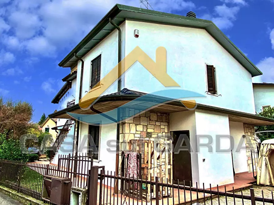 Immagine 19 di Appartamento in vendita  in Via Alfieri a Peschiera Del Garda