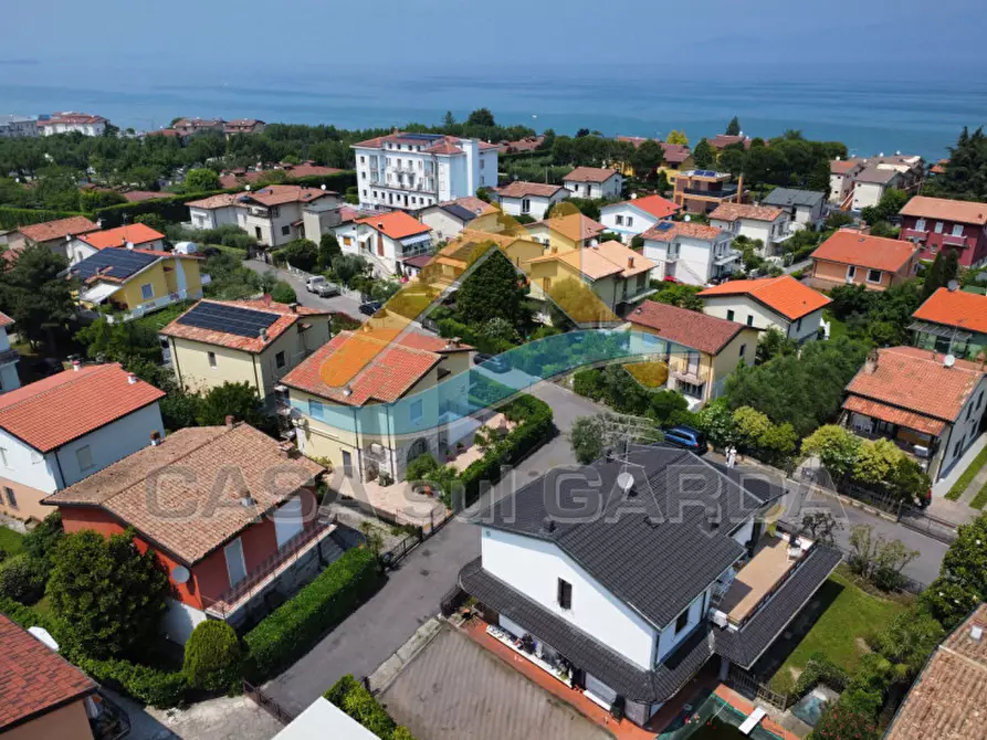 Immagine 22 di Appartamento in vendita  in Via Alfieri a Peschiera Del Garda