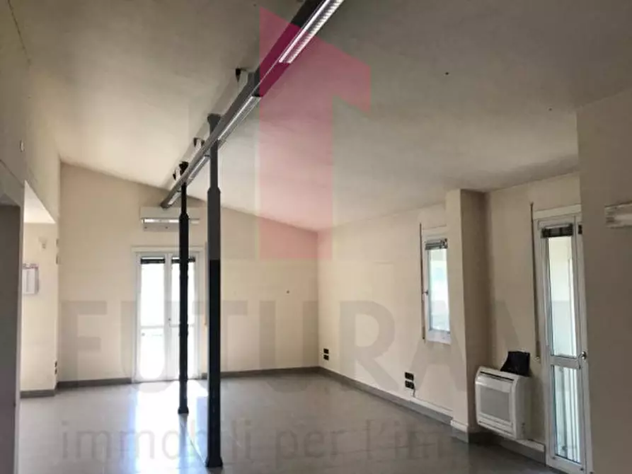 Immagine 4 di Ufficio in affitto  a Brendola
