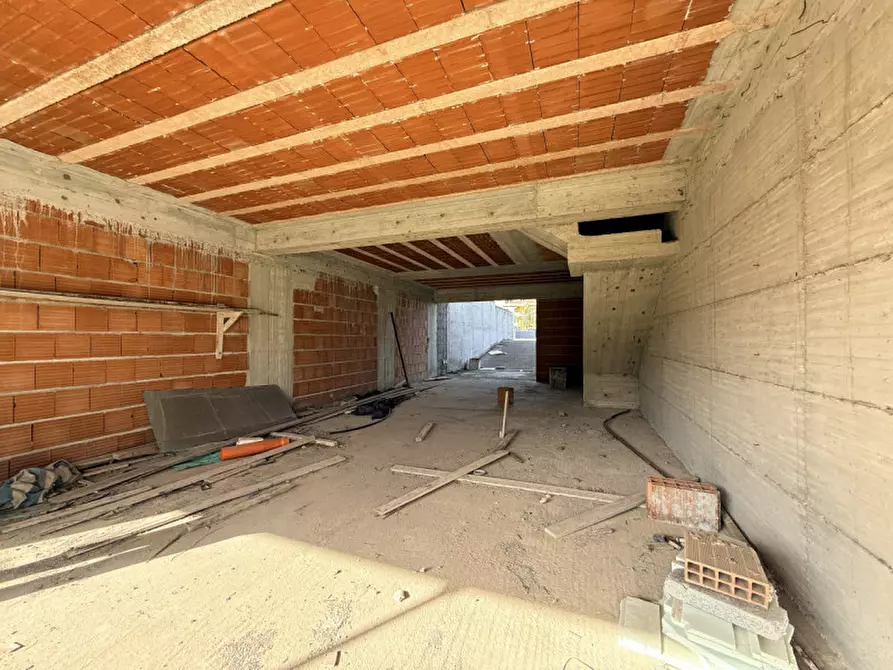 Immagine 17 di Villa in vendita  in VIA STATALE ORETO a Barcellona Pozzo Di Gotto