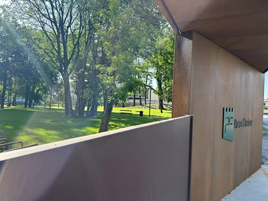 Immagine 8 di Ufficio in vendita  in Via Cazzaro 7 a Castelfranco Veneto