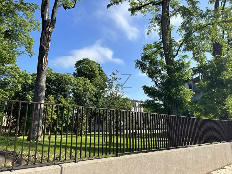 Immagine 9 di Ufficio in vendita  in Via Cazzaro 7 a Castelfranco Veneto