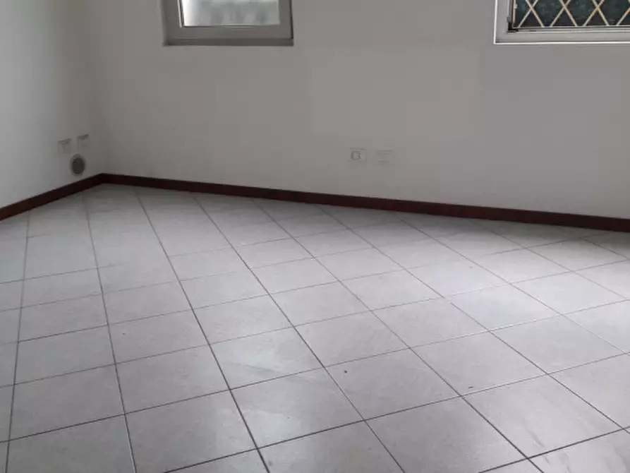 Immagine 8 di Negozio in vendita  in via trieste 226 a Venezia