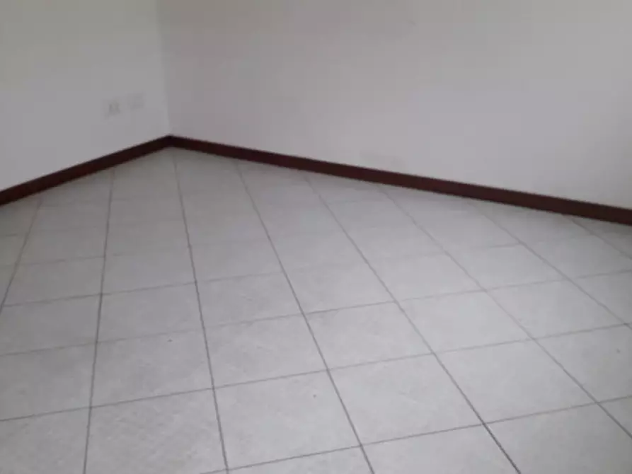 Immagine 10 di Negozio in vendita  in via trieste 226 a Venezia