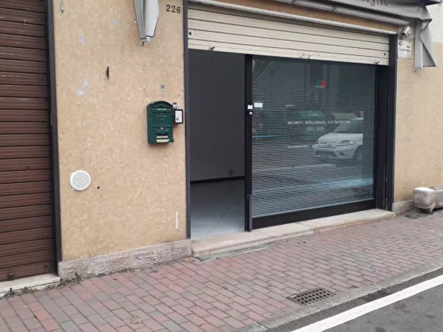 Immagine 16 di Negozio in vendita  in via trieste 226 a Venezia