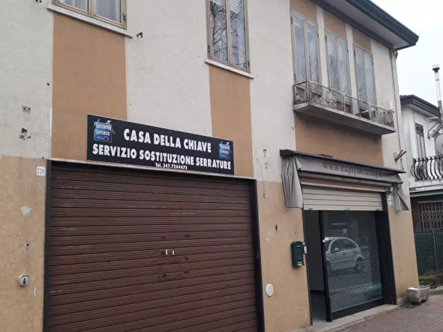 Immagine 17 di Negozio in vendita  in via trieste 226 a Venezia