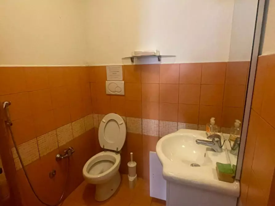 Immagine 20 di Negozio in vendita  in via trieste 226 a Venezia