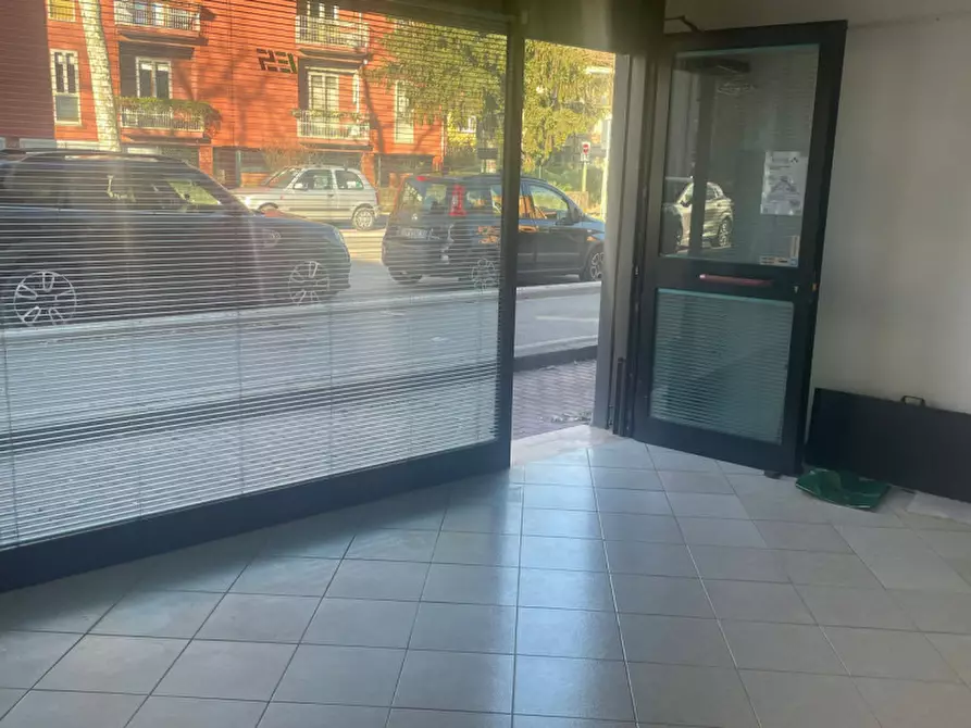 Immagine 23 di Negozio in vendita  in via trieste 226 a Venezia