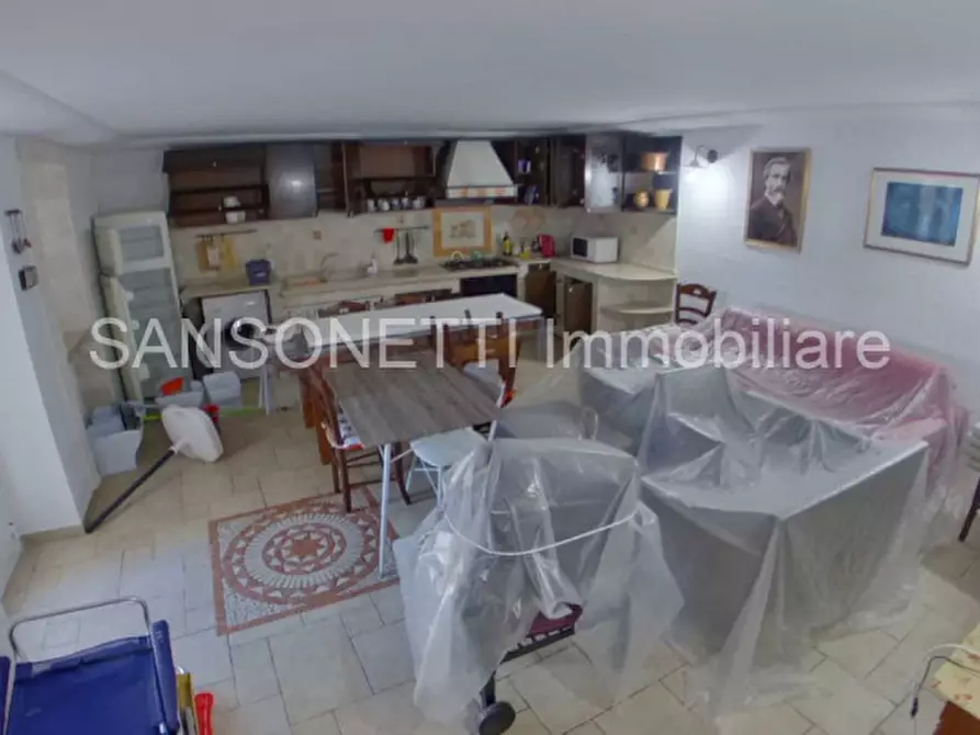 Immagine 48 di Villa in vendita  a Fasano