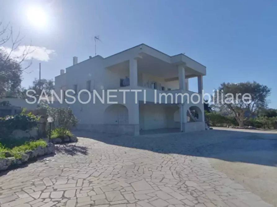 Immagine 68 di Villa in vendita  a Fasano